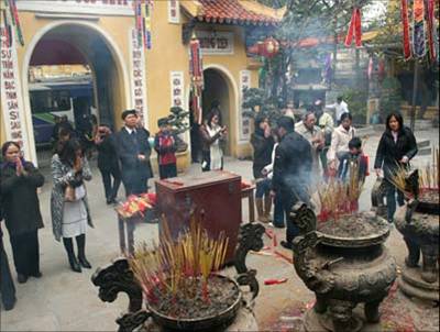 pray_in_pagoda